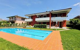 Chiara Pool Apartment