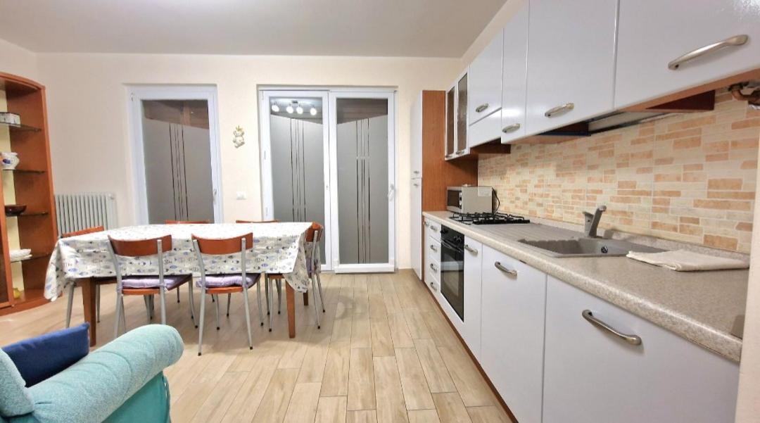 Chiara Pool Apartment Bardolino Exterior foto