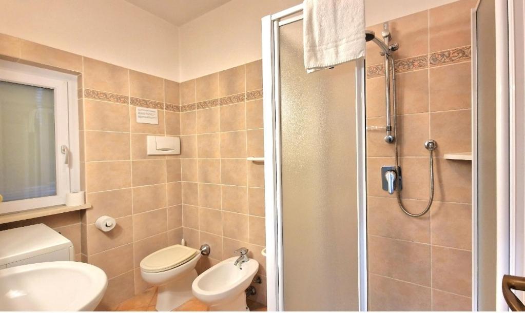 Chiara Pool Apartment Bardolino Exterior foto